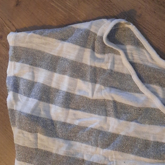 Tee - Picture 3 of 5